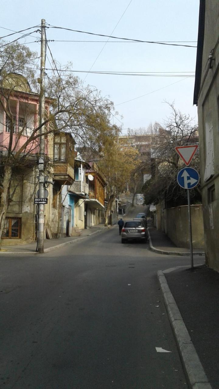 Guesthouse Different Tbilisi Exteriér fotografie