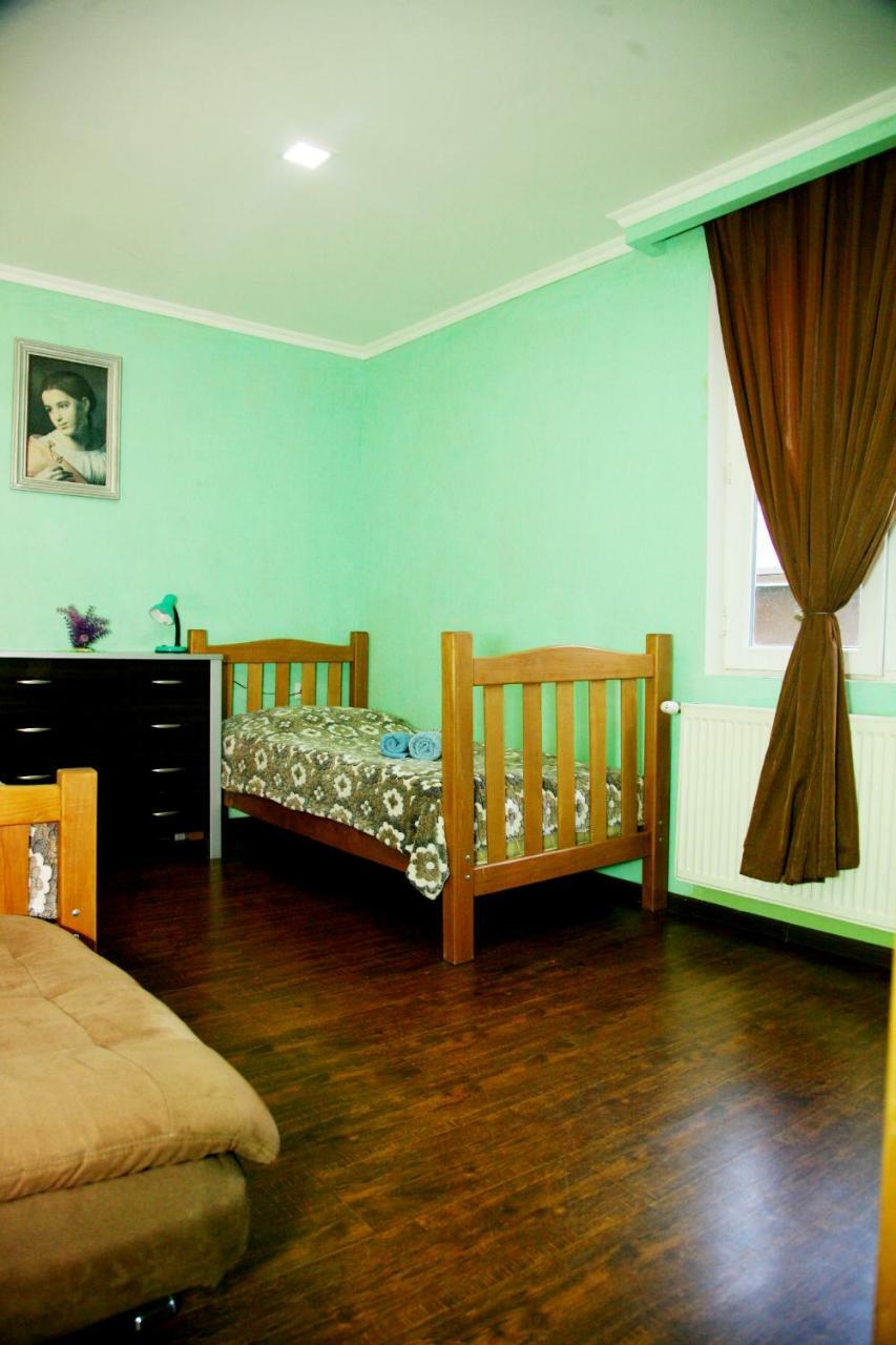 Guesthouse Different Tbilisi Exteriér fotografie
